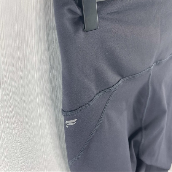 Fabletics Kate Hudson Girl Almighty Grey Legging M - Picture 5 of 8